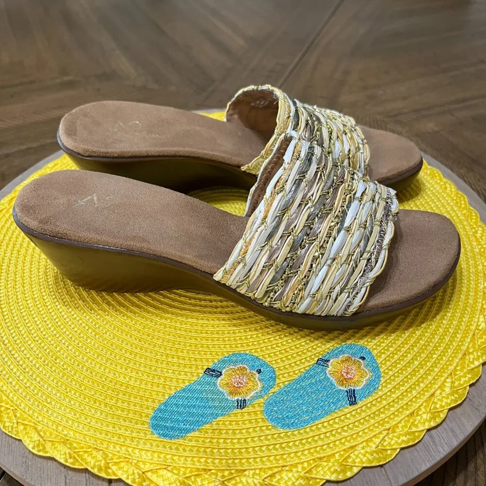 A2 by Aerosoles Women's Say Yes Multicolored Plush Wedge Sandal Size 8